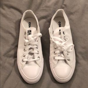 NEW Converse Women Size 7.5 White Oxford Sneakers